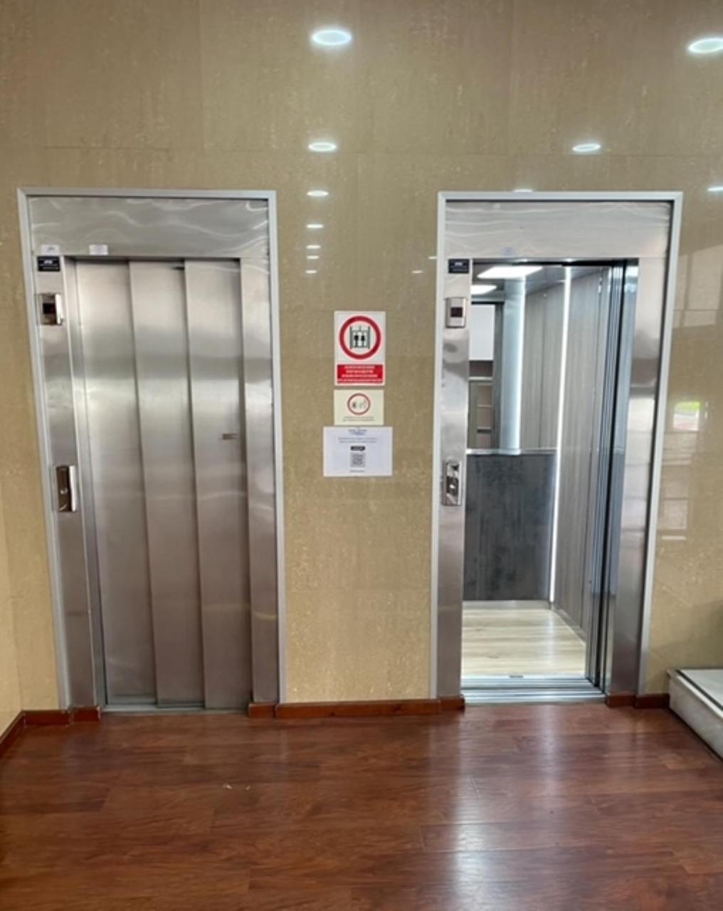 Hotel Anfora Мелиля Екстериор снимка